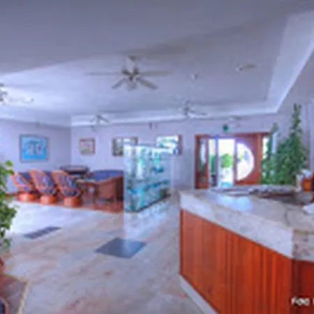 Отель Puerto Colon Club Адехе