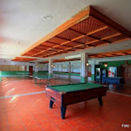 Отель Puerto Colon Club Адехе
