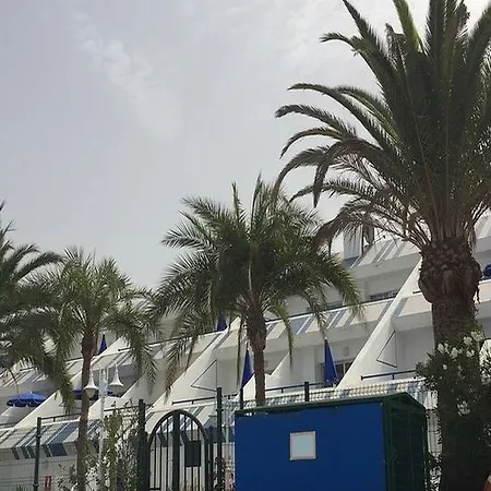 Отель Puerto Colon Club