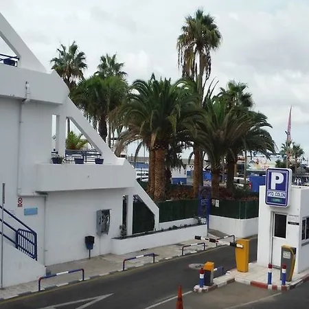 Puerto Colon Club אדחה
