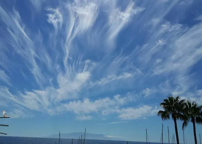 Puerto Colon Club אדחה