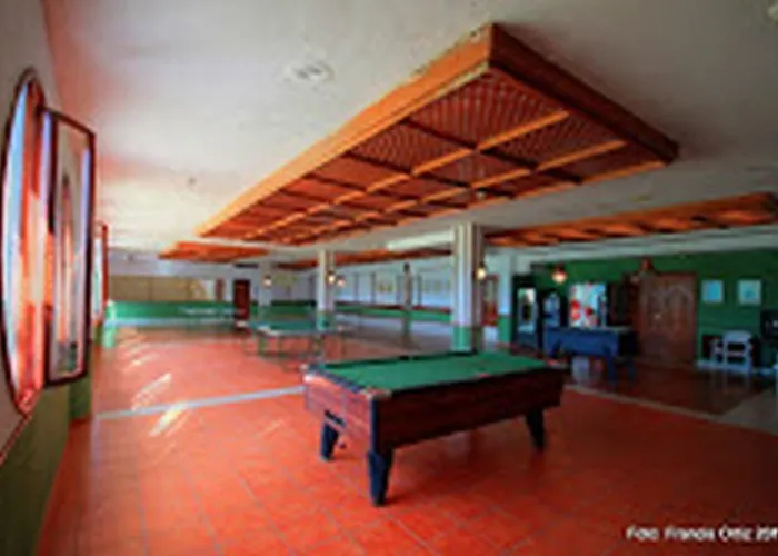 מלון Puerto Colon Club אדחה