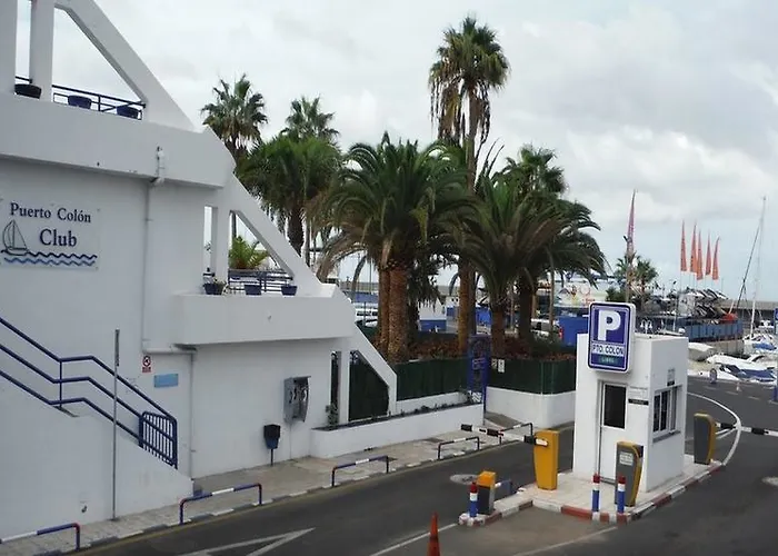 Puerto Colon Club אדחה